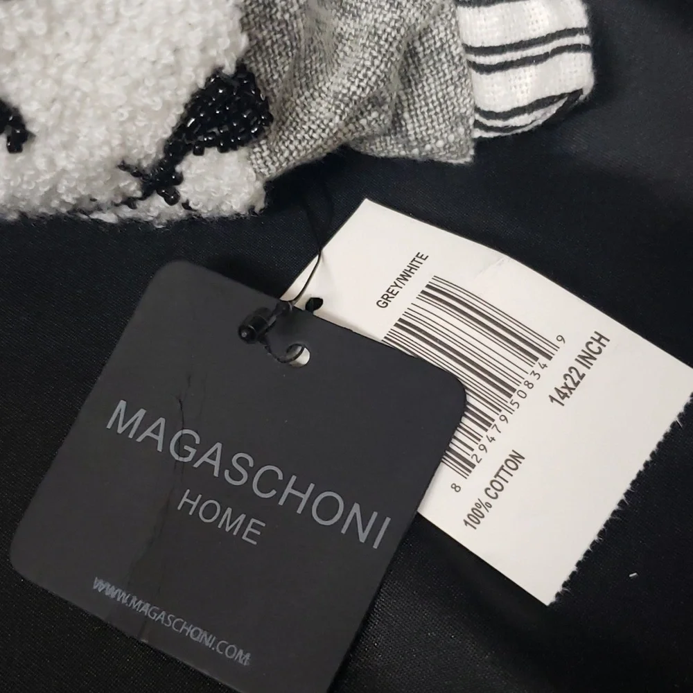 Magaschoni Home NWT 22